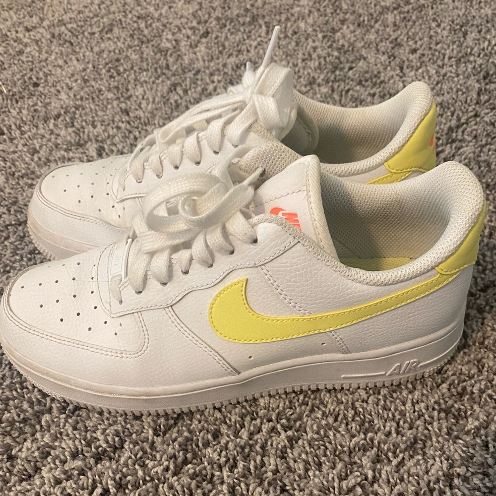 Nike AirForce 1